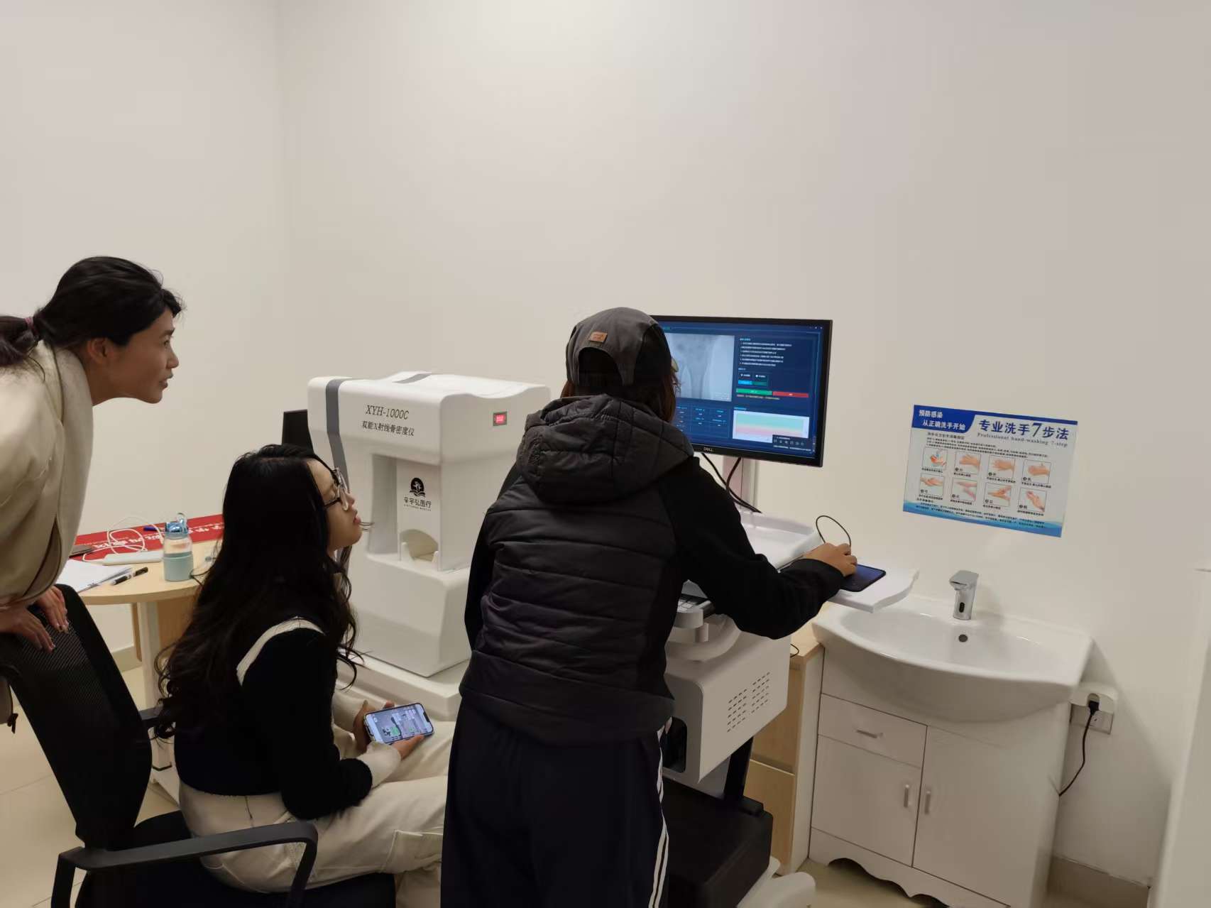 发货物流昼夜不停，展会现场人潮涌动！辛宇弘医疗近期业务全景图鉴