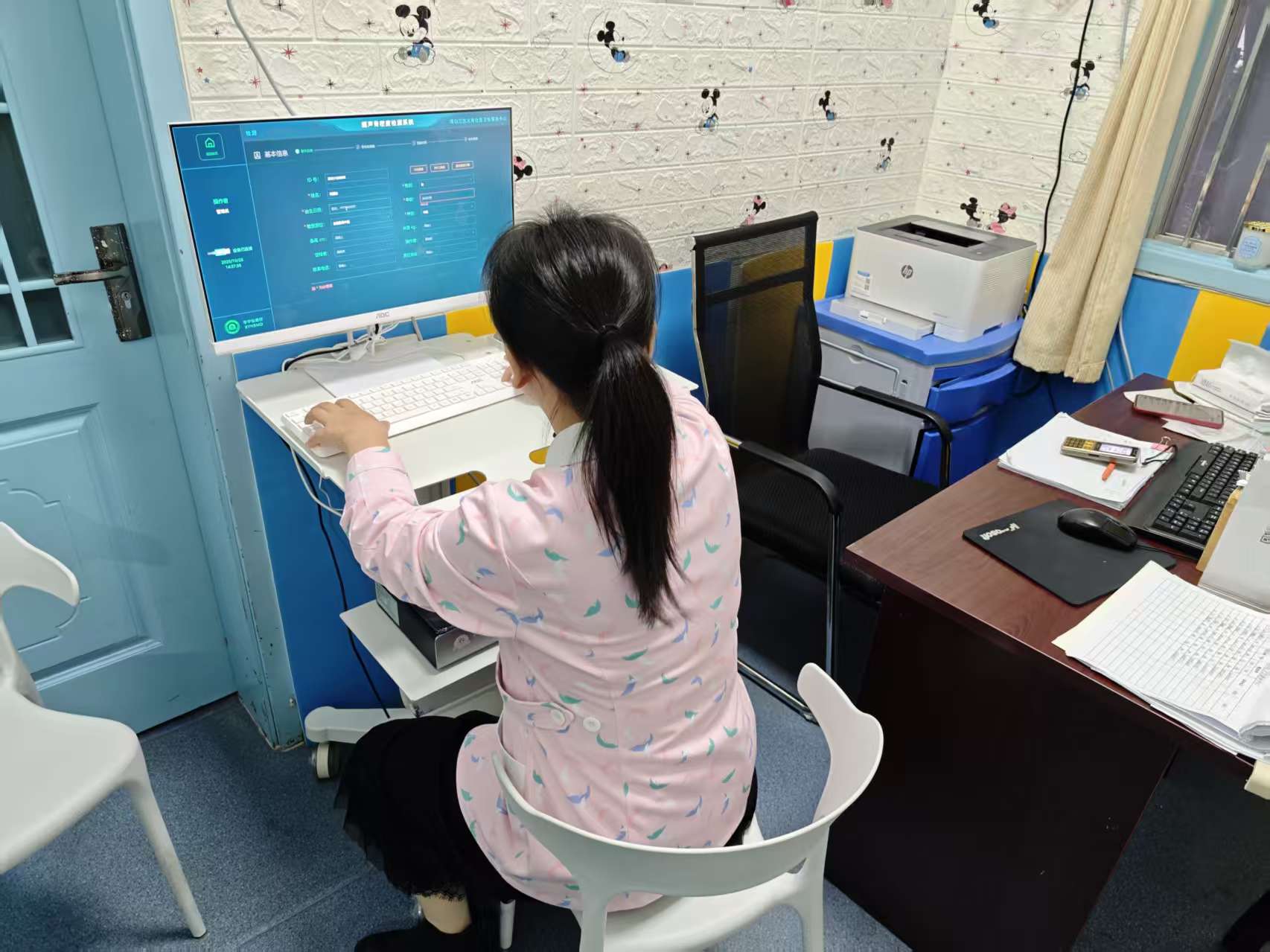 辛宇弘医疗超声骨密度仪XYH9000B入驻青白江区大弯社区卫生服务中心